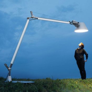 Artemide Tolomeo XXL stojaca lampa do exteriéru