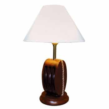 Stolná lampa Ahoj s drevom, výška 52 cm