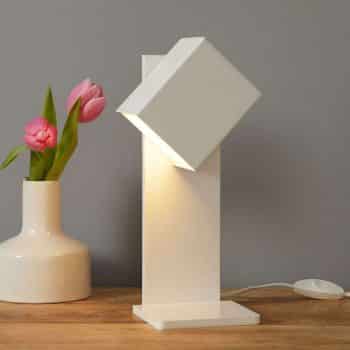 Otočné tienidlo – stolná LED lampa Cubick biela