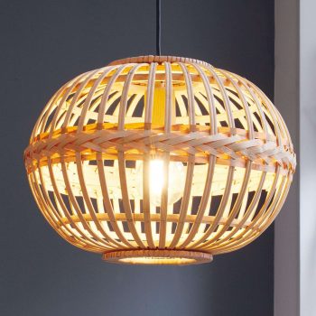 Závesná lampa Amsfield z bambusu oválny tvar