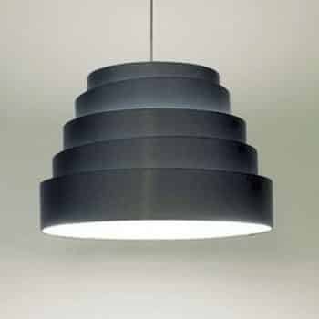 Závesná lampa Babel s čiernym tienidlom na lampu