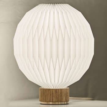 LE KLINT 375 stolná lampa plastové tienidlo 25 cm