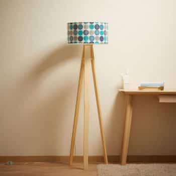 Stojaca lampa Aqua s trojnohým dreveným rámom - Image 2