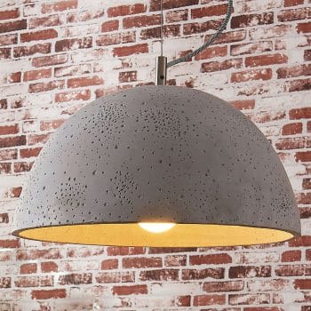 Jelin – závesná lampa s betónovým tienidlom