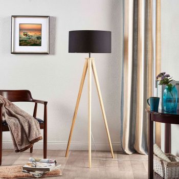Drevená stojaca lampa Mya čierne látkové tienidlo - Image 2