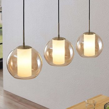 Lindby Yela sklenená závesná lampa, 3-pl., jantár