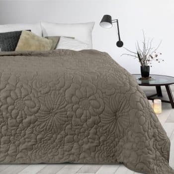 Matný béžový prehoz s potlačou kvetov Šírka: 200 cm | Dĺžka: 220 cm 35648-170910