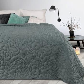 Matný šedý prehoz s potlačou kvetov Šírka: 220 cm | Dĺžka: 240 cm 35657-170949