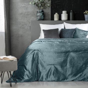 Originálny lesklý prehoz na posteľ v modrej farbe Šírka: 220 cm | Dĺžka: 240 cm 21825-153404