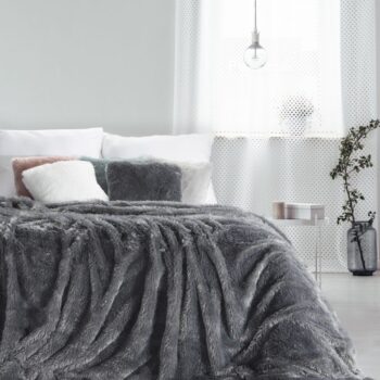 Hebká chlpatá deka tmavo sivej farby Šírka: 150 cm | Dĺžka: 200 cm 14002-104339