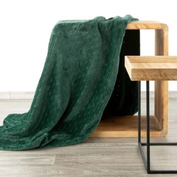 Kvalitná zelená deka s geometrickým vzorom 170 x 210 cm Šírka: 170 cm | Dĺžka: 210 cm 42709-207584 Zelená