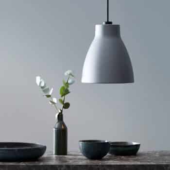 Závesná lampa Gong, Ø 32 cm, betónová farba
