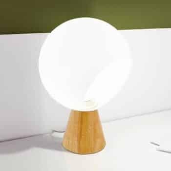 Stolová lampa Mamblas, stojan drevo, tienidlo guľa