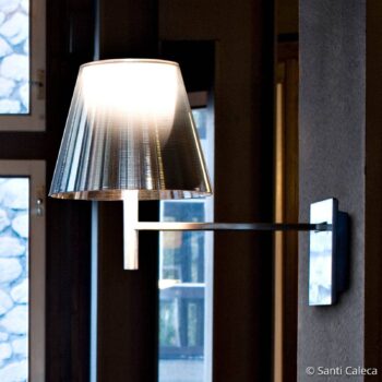 FLOS KTribe W nástenná lampa dymová sivá - Image 2
