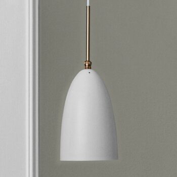 GUBI Gräshoppa závesná lampa, ustricovo-biela