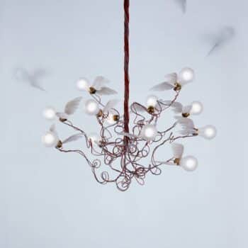 Ingo Maurer Birdie – závesné LED, červený kábel