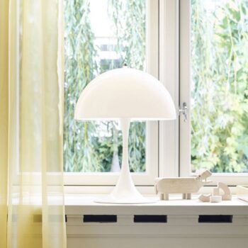 Louis Poulsen Panthella 320 stolová lampa, opálová - Image 2