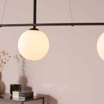 Závesná lampa Pals tri biele sklenené tienidlá - Image 2