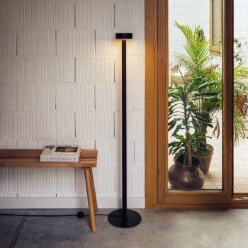 Milan Peak Lane stojaca LED lampa, čierna 130 cm - Image 2