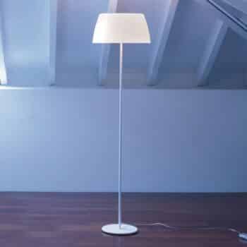 Prandina Ginger F30 stojaca lampa, biela, Ø 36 cm