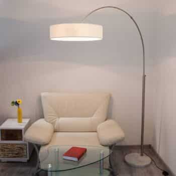 Biela textilná stojaca lampa Shing - Image 3