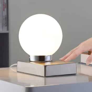 Stolná lampa Naomi so sklenenou guľou - Image 3