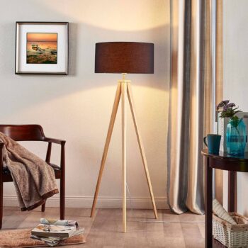 Drevená stojaca lampa Mya čierne látkové tienidlo - Image 3