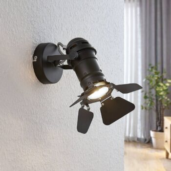 Nástenná lampa Tilen vo vzhľade reflektora - Image 4
