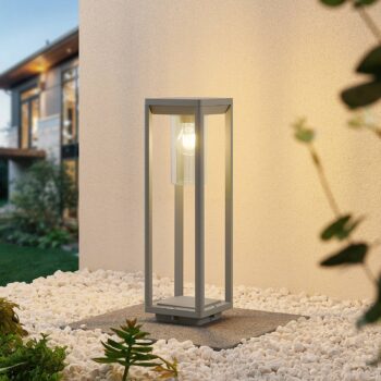 Lindby Estami stĺpiková lampa 50cm strieborno-sivá