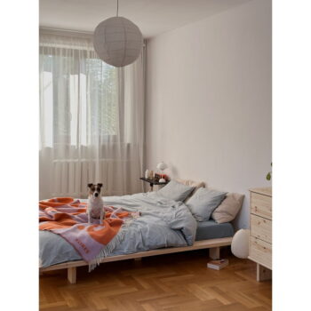 Dvojlôžková posteľ z borovicového dreva s roštom 140x200 cm Japan – Karup Design - Image 11