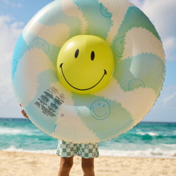 Set nafukovacieho kruhu a lopty Sunnylife Smiley - Image 2