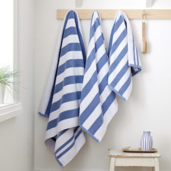 Biela/modrá bavlnená osuška 70x120 cm Stripe Jacquard – Bianca - Image 5