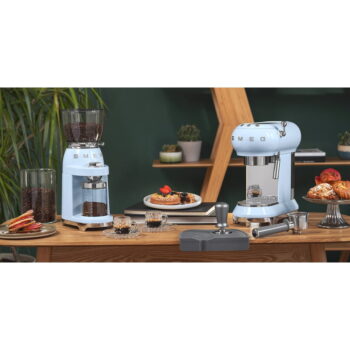 Svetlomodrý kávovar Retro Style – SMEG - Image 9