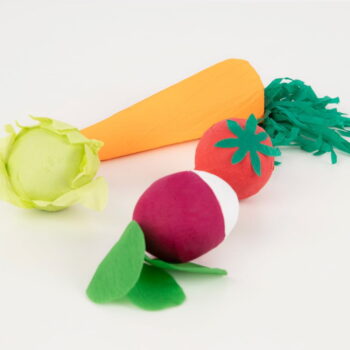 Párty doplnky v súprave 4 ks Vegetable Surprise Balls – Meri Meri - Image 2
