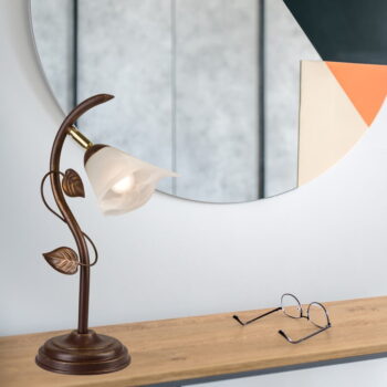 Tmavohnedá stolová lampa so skleneným tienidlom (výška  40 cm) Bluszcz – LAMKUR – Obrázok 3