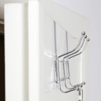 Kovový vešiak na dvere v striebornej farbe 11 cm Chrome – Premier Housewares - Image 5