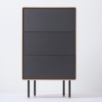 Vysoká komoda z dubového dreva v čierno-prírodnej farbe 60x100 cm Fina - Gazzda - Image 8