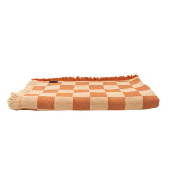Prikrývka na dvojlôžko v béžovo-tehlovej farbe 240x240 cm Terracota Checkerboard – Really Nice Things - Image 3