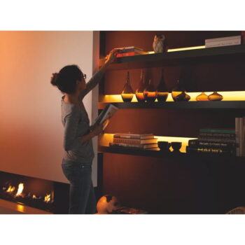 Predlžovacia smart LED páska 12 W 100 cm Plus V4 – Philips Hue - Image 3