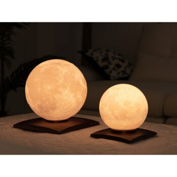 Tmavohnedá LED stolová lampa z orechového dreva (výška  13 cm) Smart LunaSpin – Gingko – Obrázok 3