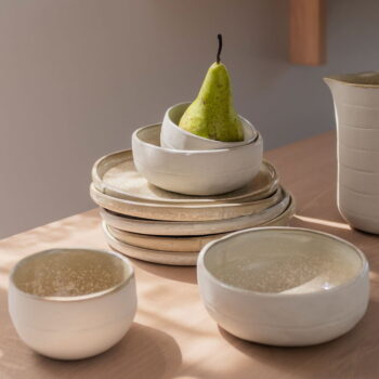 Biele misky v súprave 2 ks z kameňa ø 13,5 cm Sand Grain – Mette Ditmer Denmark - Image 2