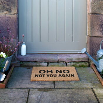Rohožka z kokosového vlákna 40x60 cm Not You Again – Artsy Doormats - Image 7