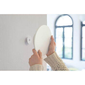 Biele LED nástenné svietidlo s časovačom/na diaľkové ovládanie na USB ø 19 cm Dot – Remember - Image 8