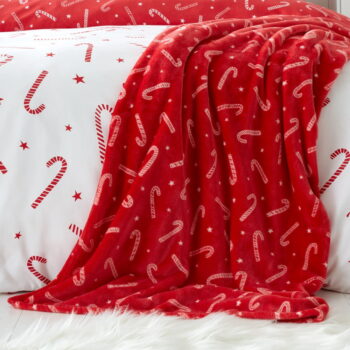 Deka s vianočným motívom z mikroplyšu 130x170 cm Candy Cane - Catherine Lansfield – Obrázok 2