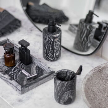 Čierny mramorový téglik na zubné kefky Marble – Mette Ditmer Denmark - Image 4