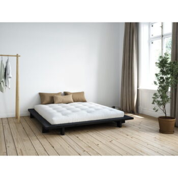 Čierna dvojlôžková posteľ z borovicového dreva s roštom 140x200 cm Japan - Karup Design - Image 2