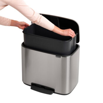 Nášľapný oceľový odpadkový kôš v matne striebornej farbe 36 l Bo – Brabantia - Image 3