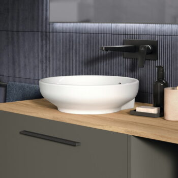Doska pod umývadlo v dekore duba v prírodnej farbe 120x51 cm i.Life B – Ideal Standard - Image 4
