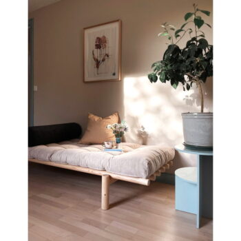 Posteľ v horčicovohnedej farbe Next – Karup Design – Obrázok 3