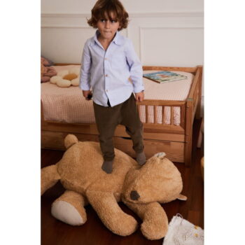 Hnedý detský puf Sleepy Bear – Lorena Canals - Image 9